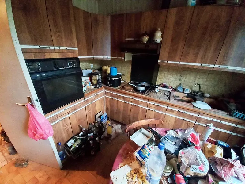 Débarras et tri des objets d'un logement
